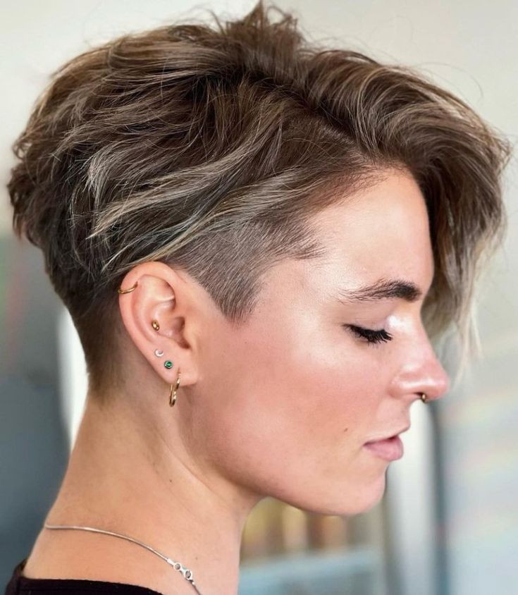 Undercut Layered Pixie